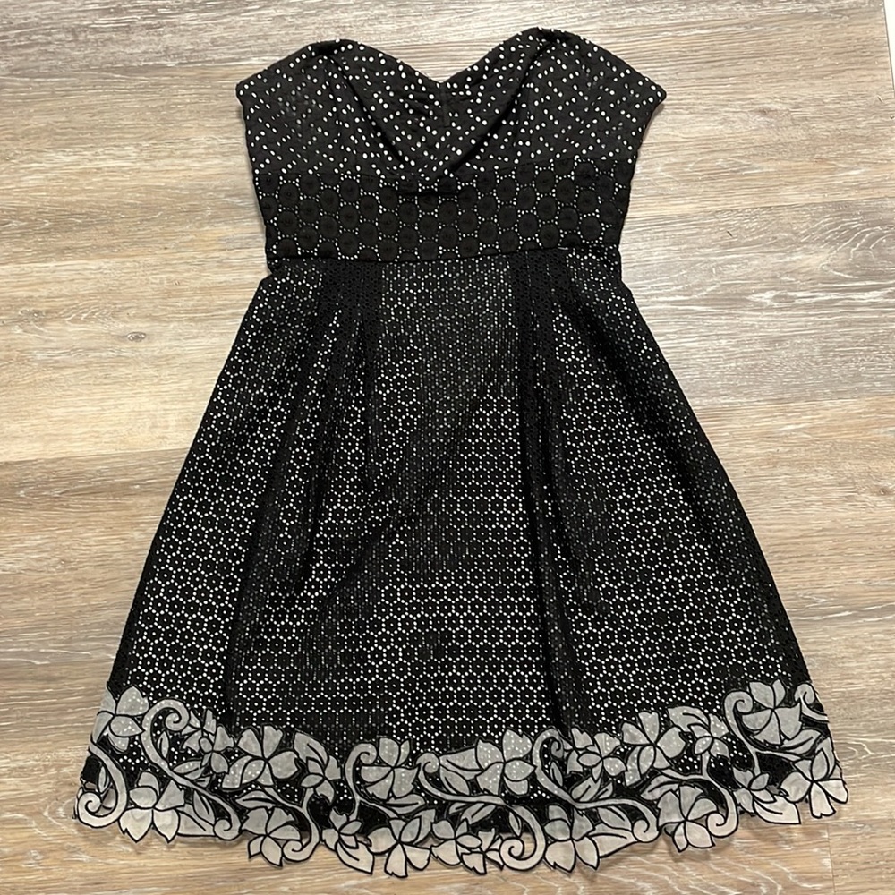 [BCBG MaxAzaria] strapless lace mini dress